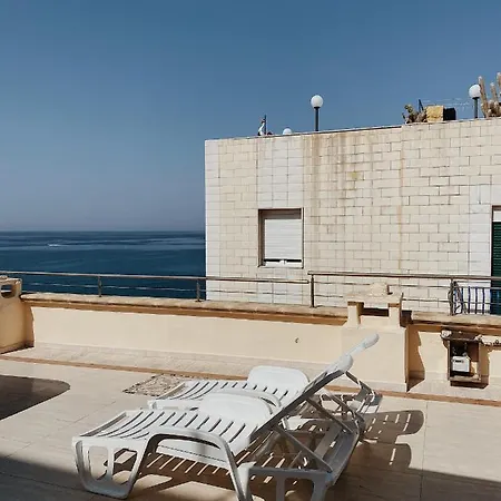 Cionini - Lungomare Galileo Galilei Apartment *